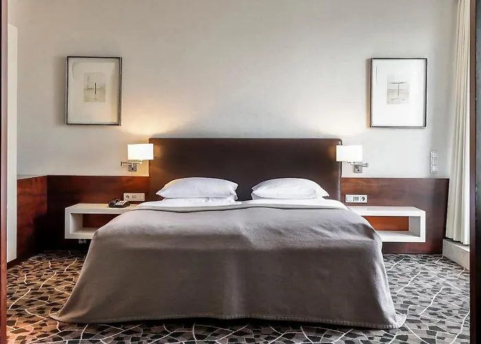 Otel Dorint Am Heumarkt 4*