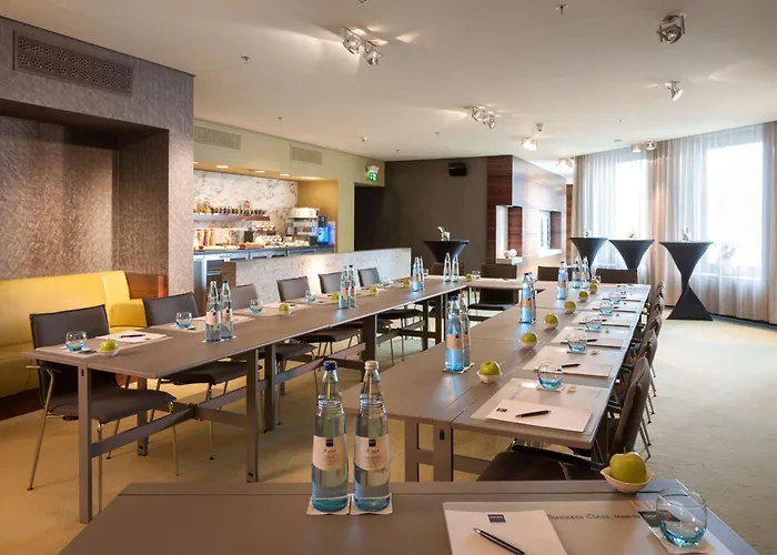 Dorint Am Heumarkt 4*