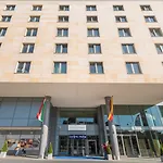 Отель Dorint Am Heumarkt Кёльн