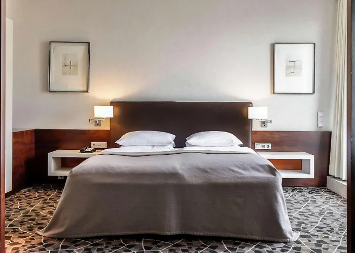 Dorint Am Heumarkt Hotel