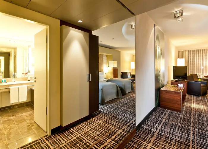 Dorint Am Heumarkt Kolonia