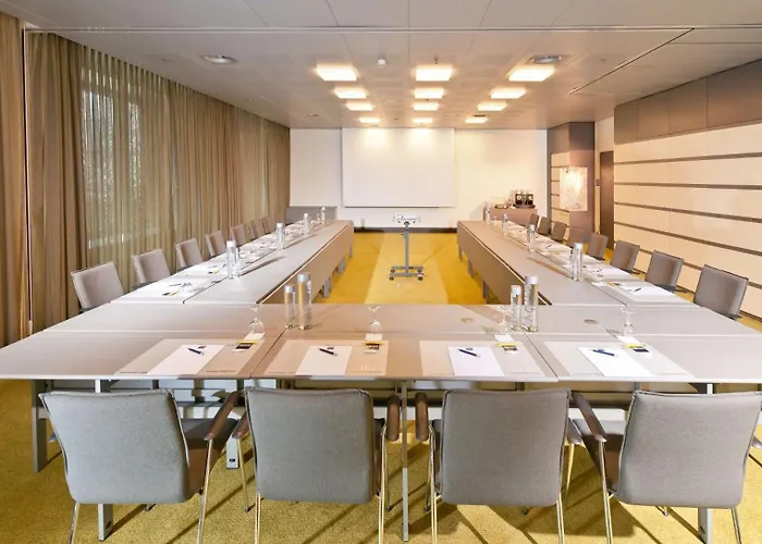 Hotel Dorint Am Heumarkt