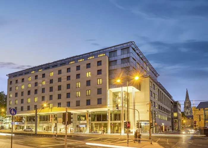 Dorint Am Heumarkt 4*