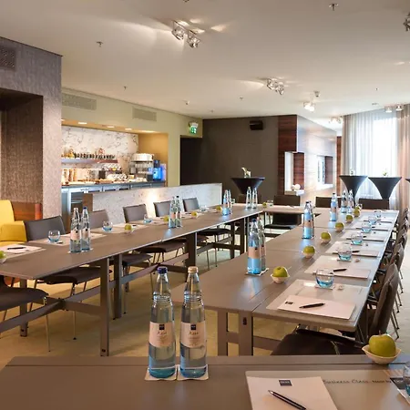 Dorint Am Heumarkt 4*