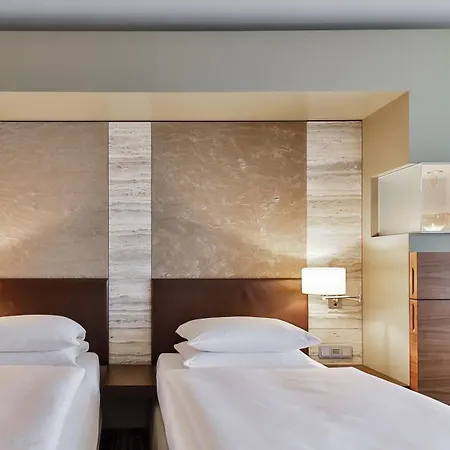 Hotel Dorint Am Heumarkt