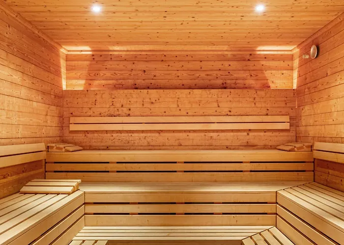 Dorint Am Heumarkt Hotel 4*