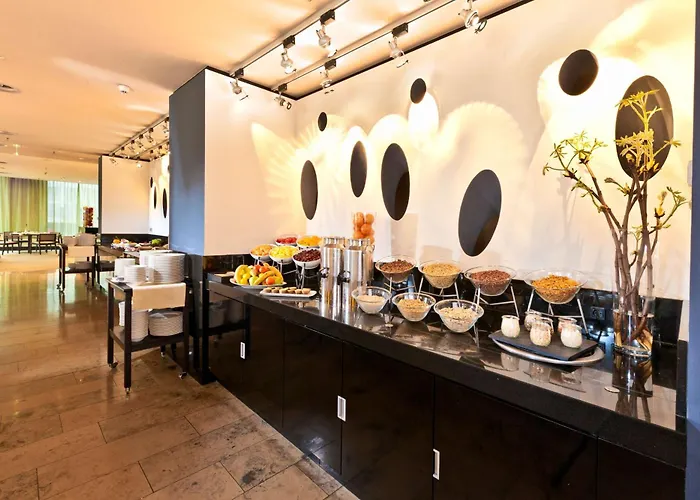 科隆干草市场多林特酒店 4*