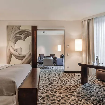Hotel Dorint Am Heumarkt Köln
