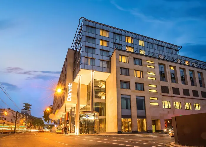 Hotel Dorint Am Heumarkt 4*